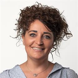 TravelHuys - Claudia Ike