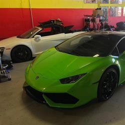 Auto reparatie center