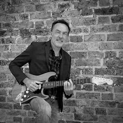 Hemmingway Guitars