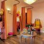interieur-2 vintagewinkel Petit Paris in Burgum