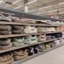 Manden en kussens, Pets Place De Centrale, Leeuwarden