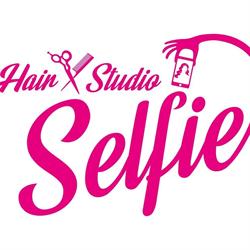 Hair Studio Selfie