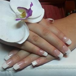 Lelienails & Spa (nagelstudio)