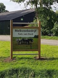 Melkveebedrijf en caravanstalling familie Van Dord